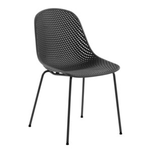 Kave Home Tmavě šedá plastová jídelní židle Quinby